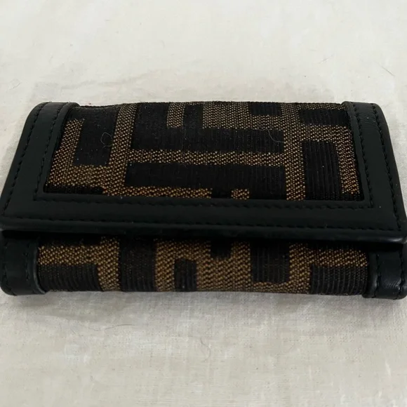 FENDI Zucca Canvas 4-Hook Key Holder Tobacco & Black COA Card Authentic Vintage